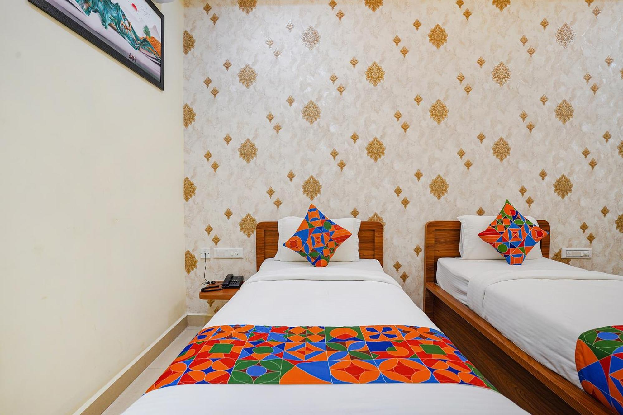Fabhotel Partha Residency - Nr Iskcon Kr Puram バンガロール エクステリア 写真