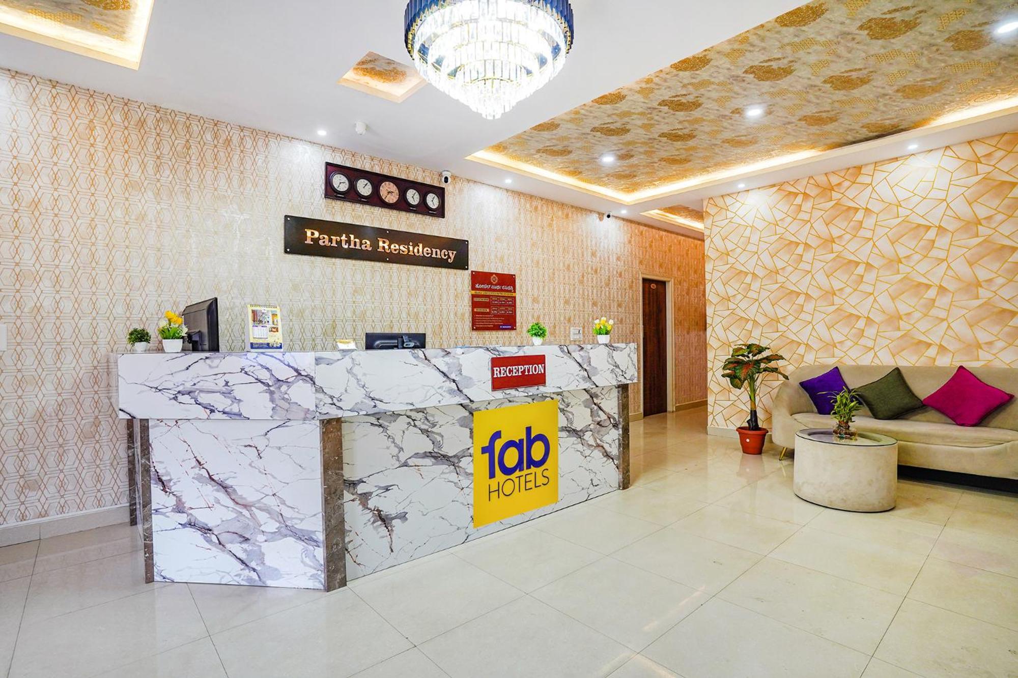 Fabhotel Partha Residency - Nr Iskcon Kr Puram バンガロール エクステリア 写真