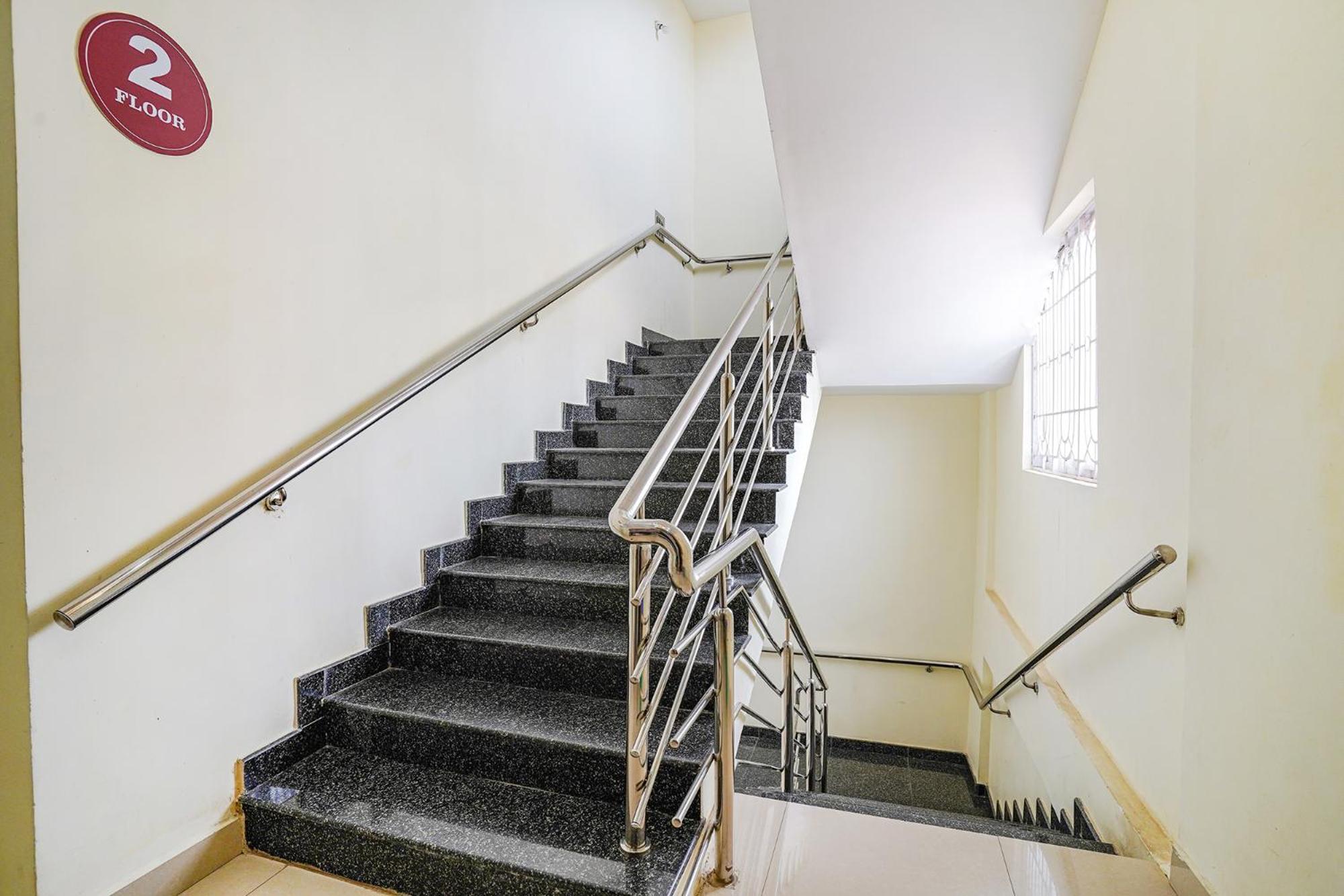 Fabhotel Partha Residency - Nr Iskcon Kr Puram バンガロール エクステリア 写真