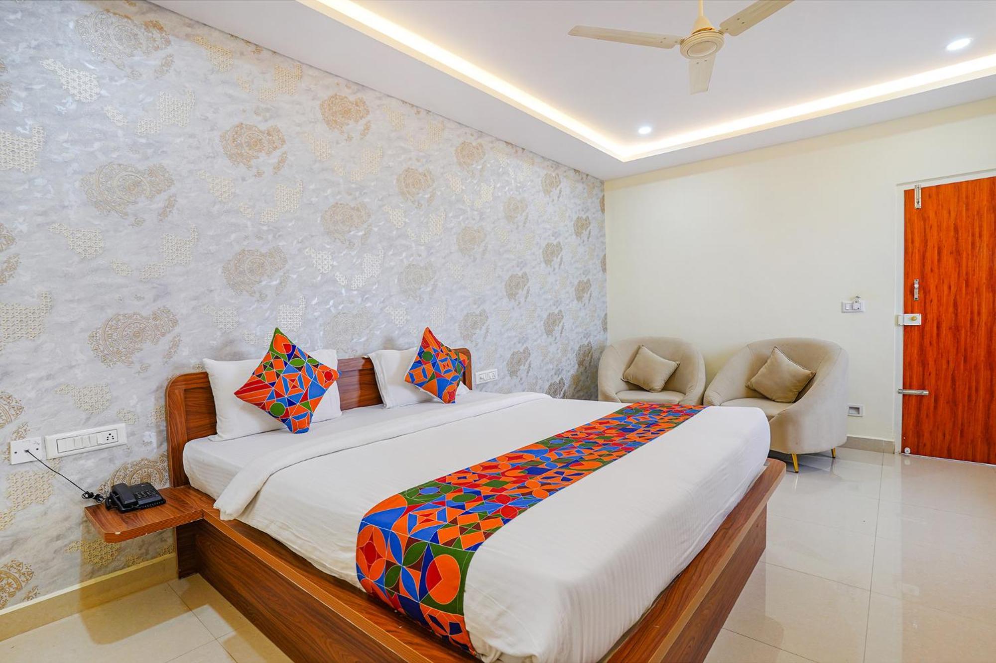Fabhotel Partha Residency - Nr Iskcon Kr Puram バンガロール エクステリア 写真