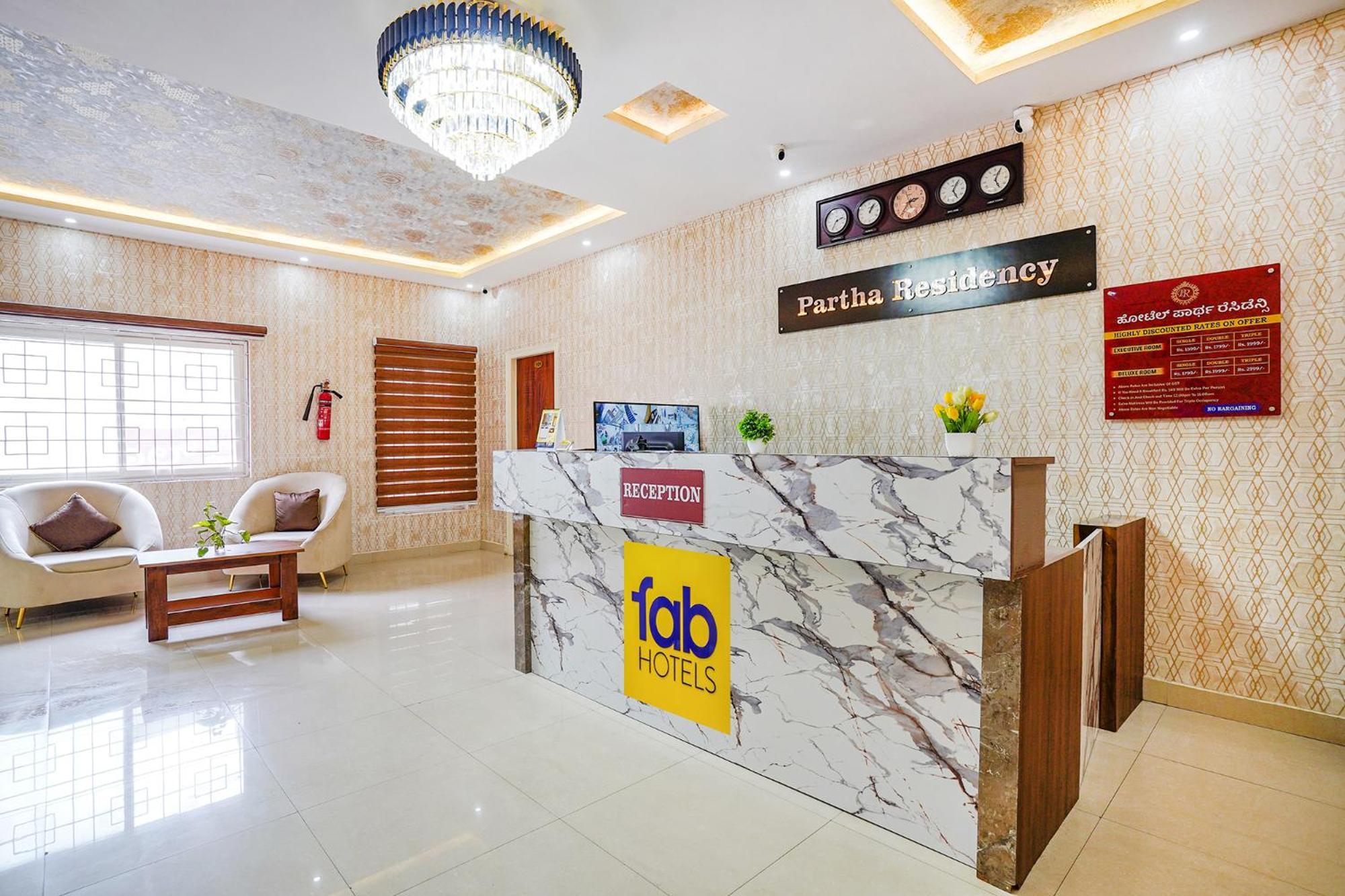 Fabhotel Partha Residency - Nr Iskcon Kr Puram バンガロール エクステリア 写真
