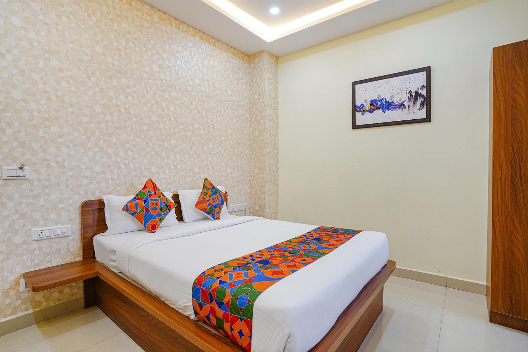 Fabhotel Partha Residency - Nr Iskcon Kr Puram バンガロール エクステリア 写真