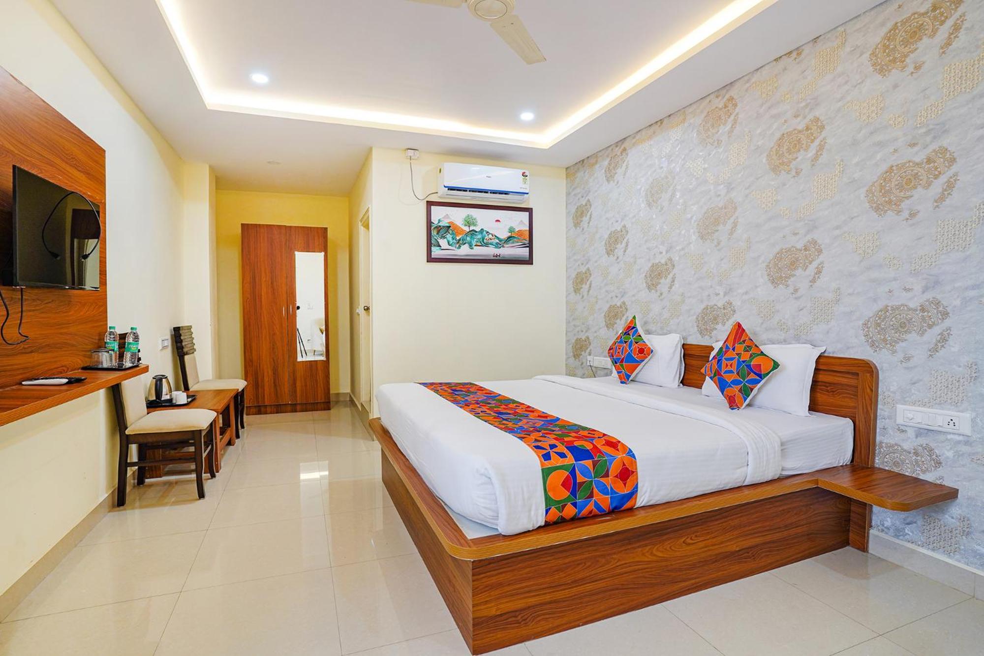 Fabhotel Partha Residency - Nr Iskcon Kr Puram バンガロール エクステリア 写真