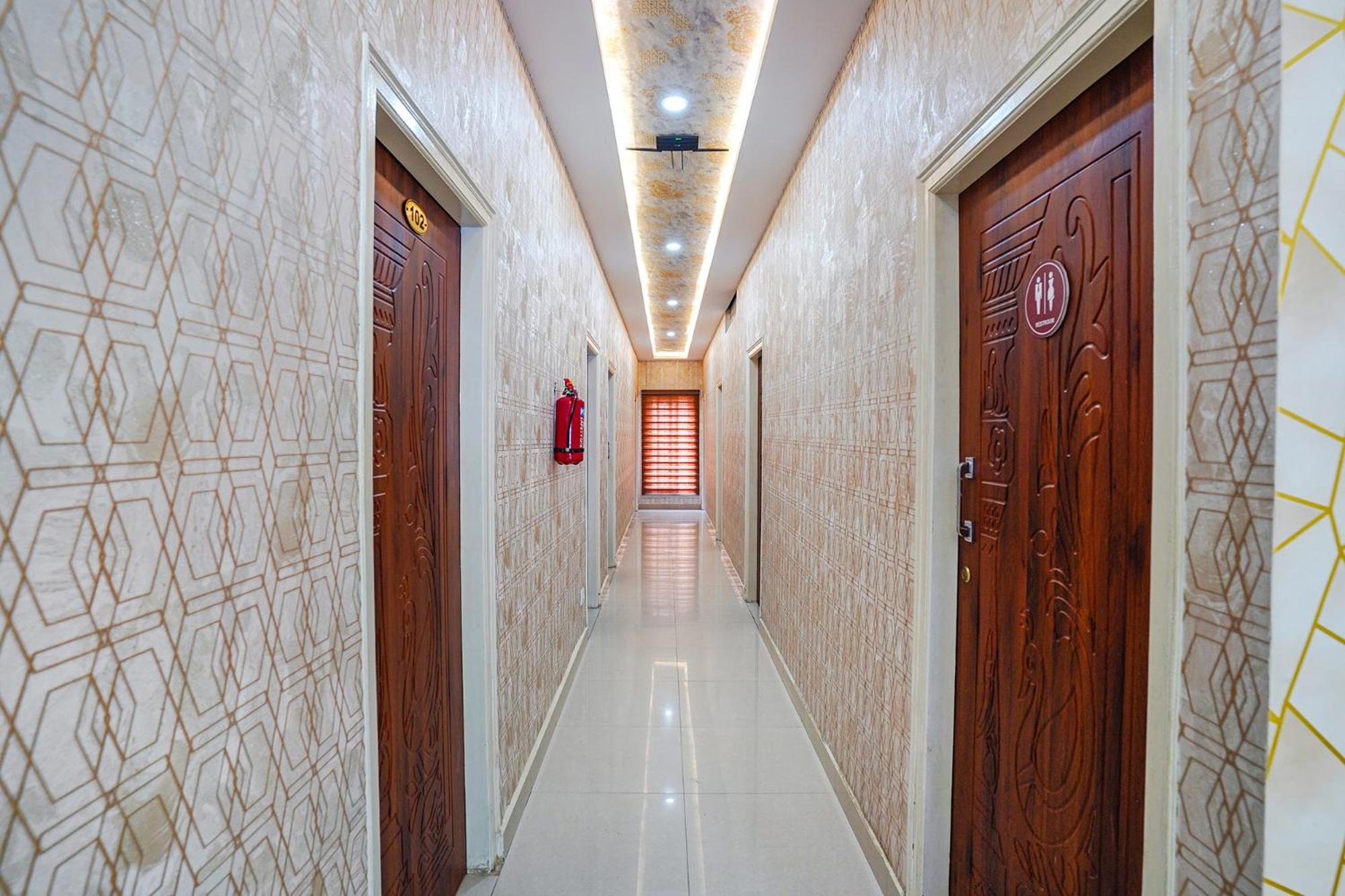 Fabhotel Partha Residency - Nr Iskcon Kr Puram バンガロール エクステリア 写真